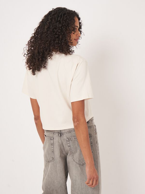 T-shirt coupe courte carr&eacute;e image number 2