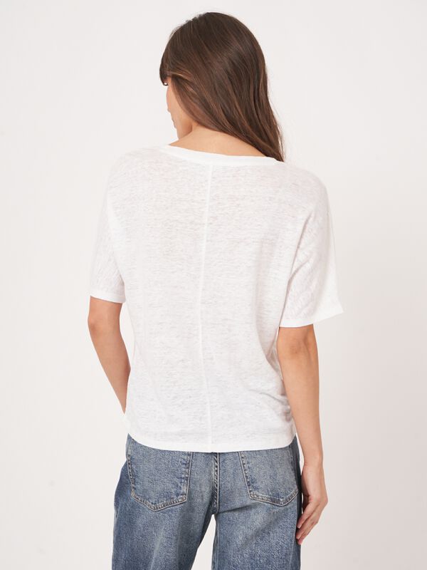 Loose fit linen T-shirt with dividing seam image number 3
