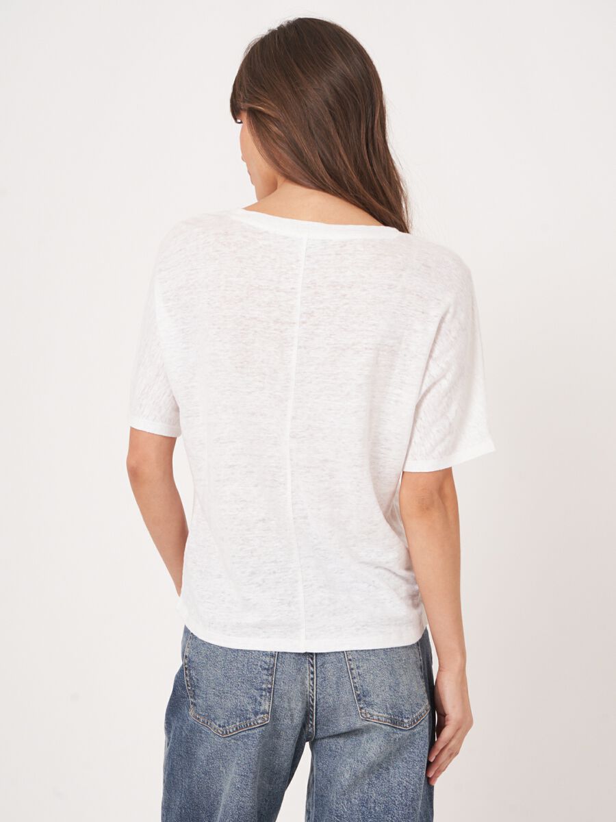 Loose fit linen T-shirt with dividing seam image number 3
