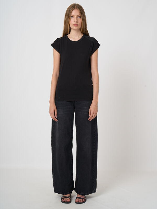  Lyocell-cotton blend cap sleeve Tee image number 2