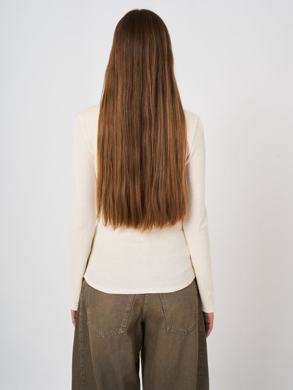 Ribbed Cashmere-Cotton Long-Sleeve Top image number 3