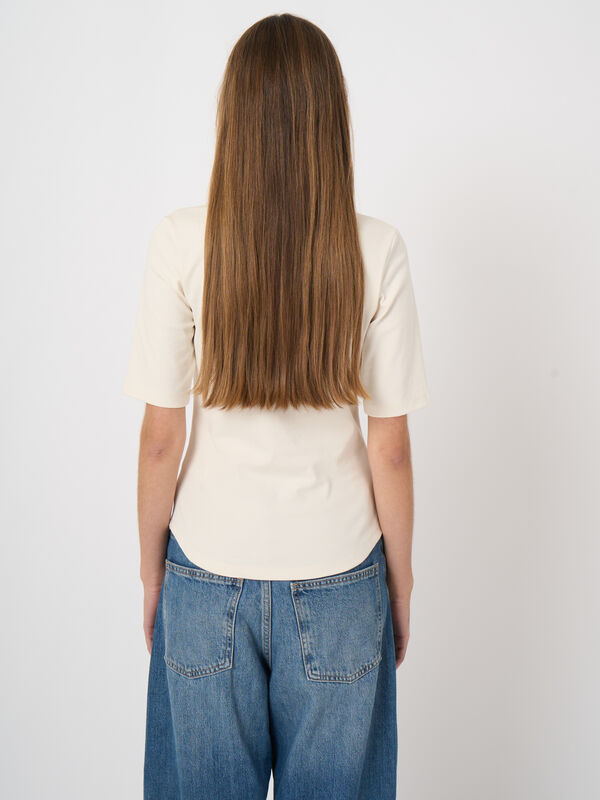 Geripptes Damen T-Shirt aus Baumwoll-Stretch, figurbetont image number 3