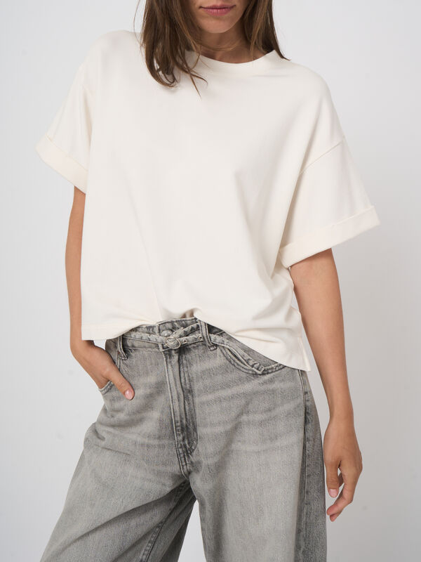 French terry boxy t-shirt with rolled sleeves image number 5