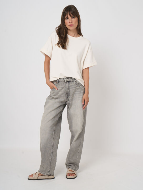 French terry boxy t-shirt with rolled sleeves image number 8