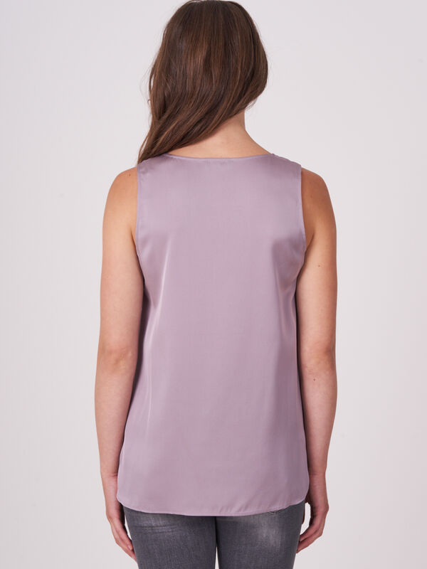 Seidentop mit Rundhalsausschnitt image number 1