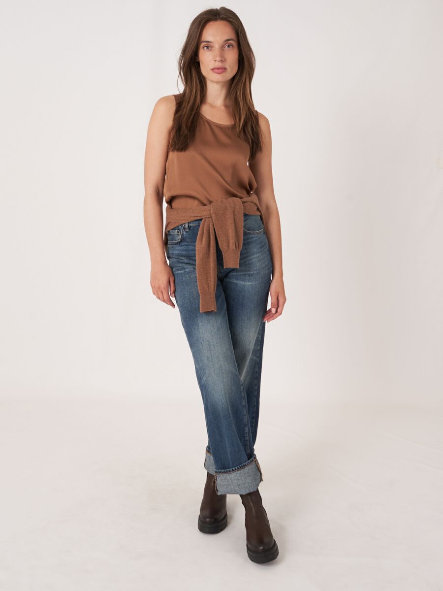 Top en soie à col rond image number 4