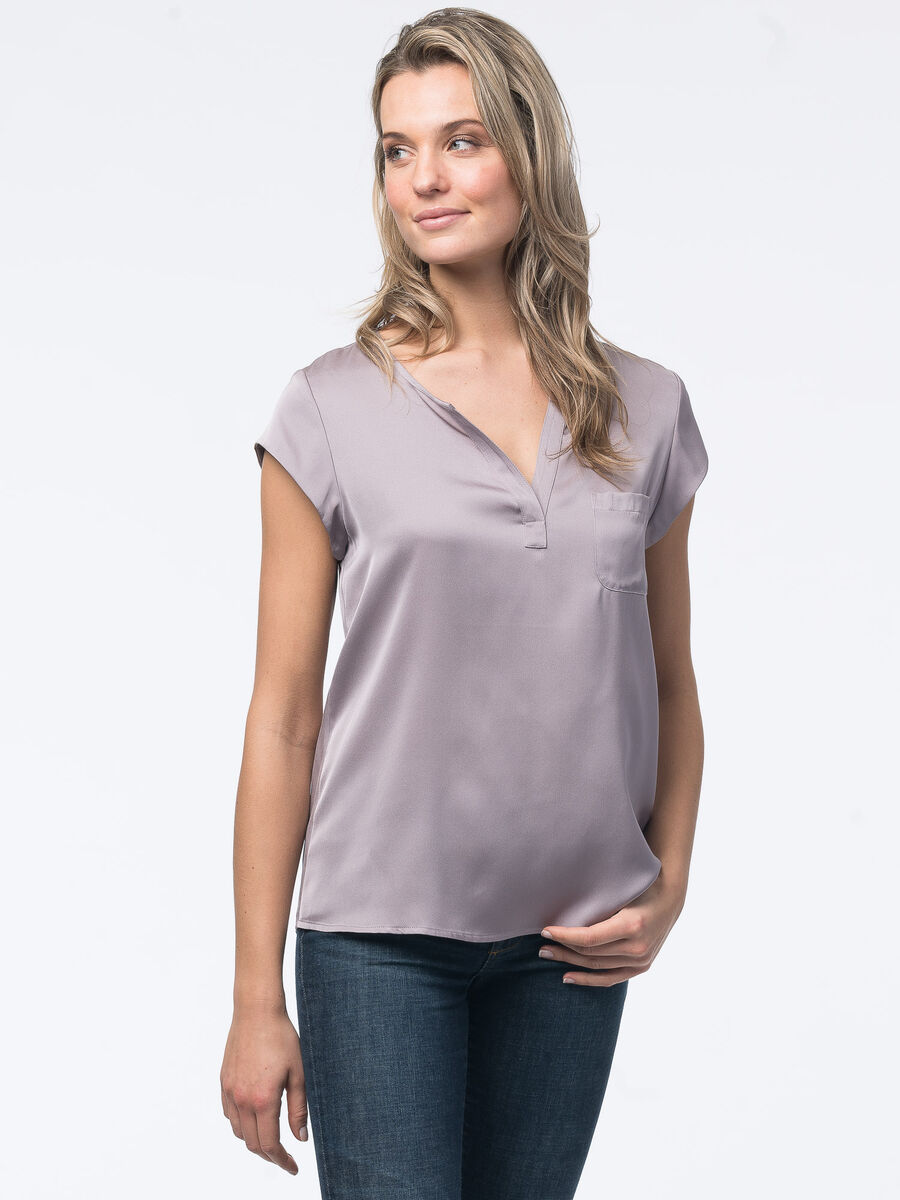 Short-sleeved silk top with pocket image number 101