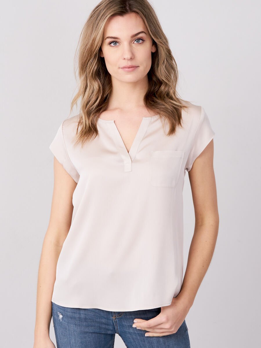 Short-sleeved silk top with pocket image number 0