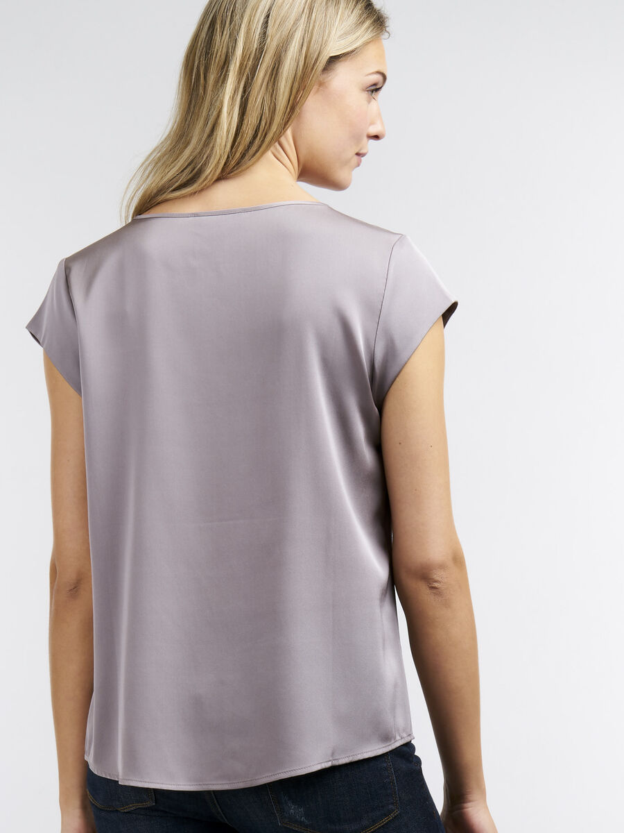 Short-sleeved silk top with pocket image number 146