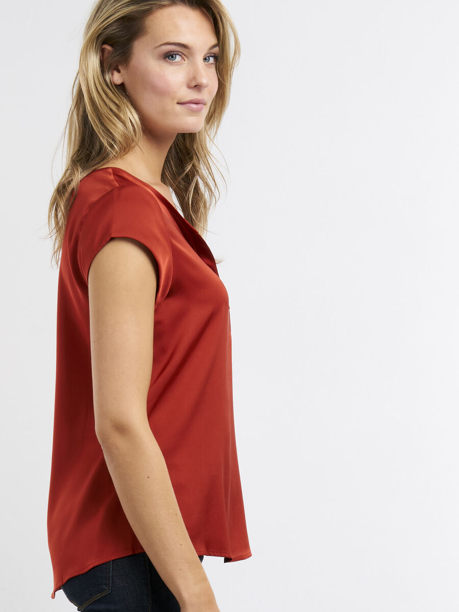 Short-sleeved silk top with pocket image number 158