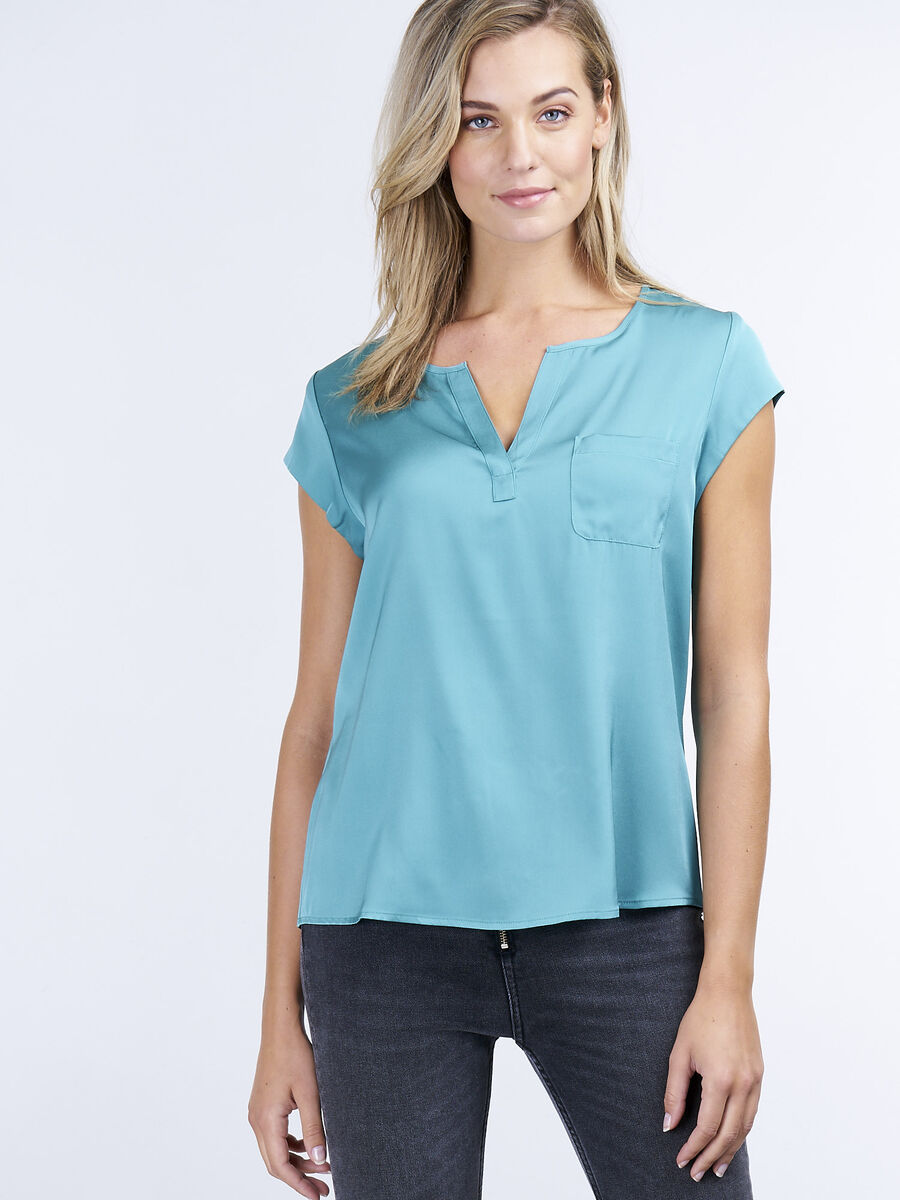 Short-sleeved silk top with pocket image number 165