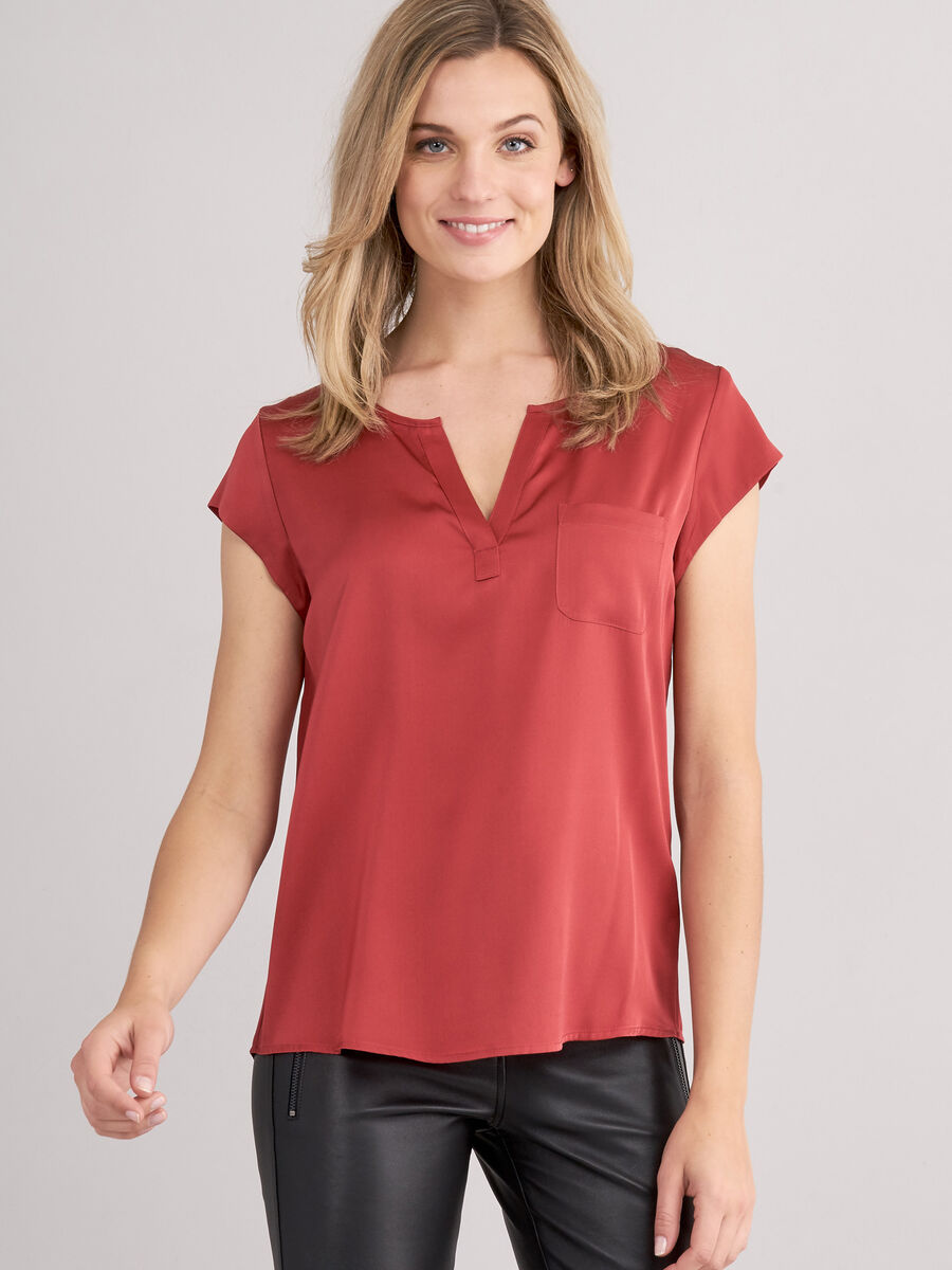 Short-sleeved silk top with pocket image number 189