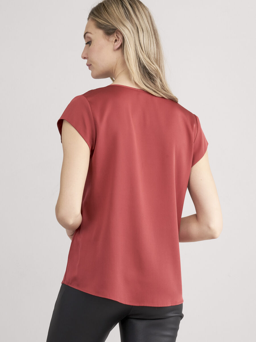 Short-sleeved silk top with pocket image number 190