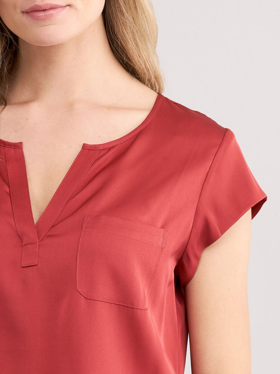 Short-sleeved silk top with pocket image number 191