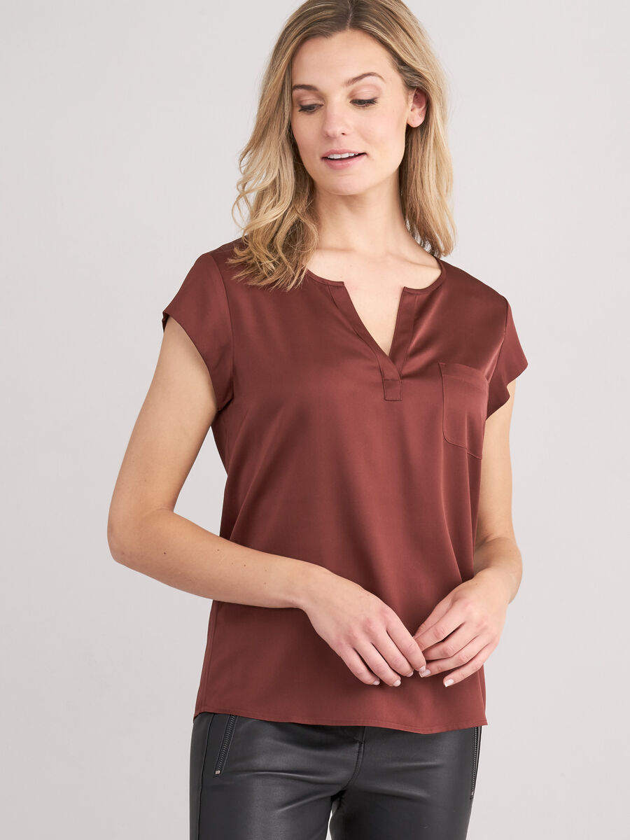 Short-sleeved silk top with pocket image number 193