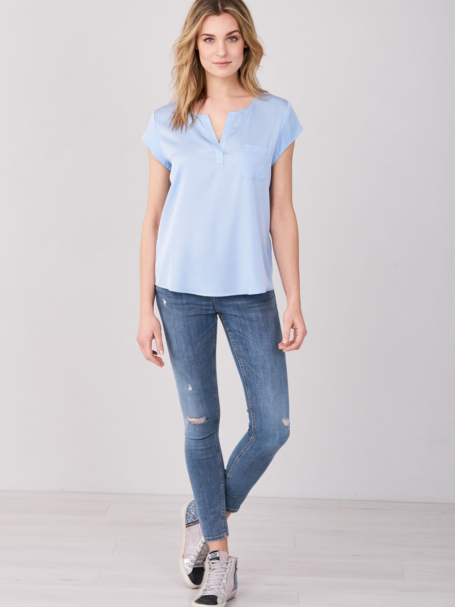 Short-sleeved silk top with pocket image number 236