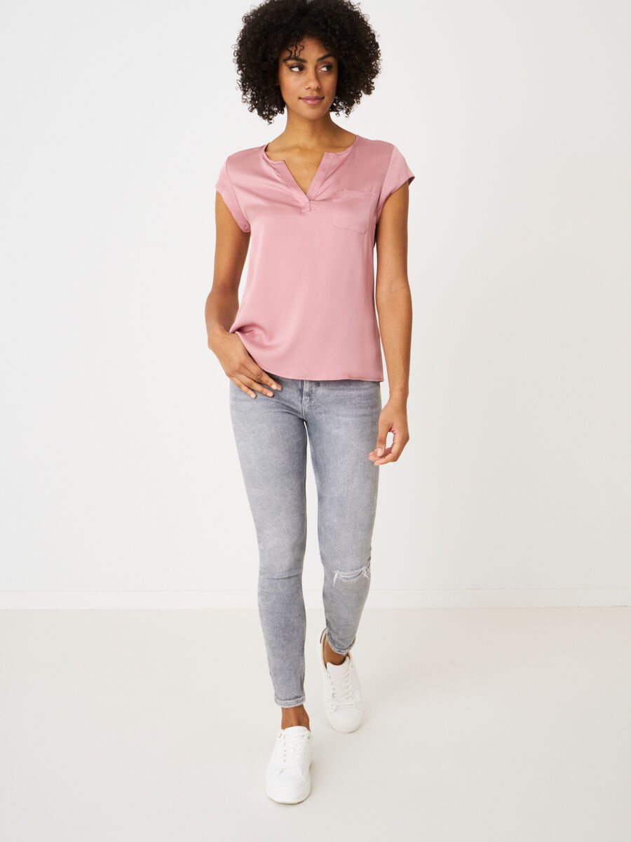 Short-sleeved silk top with pocket image number 280