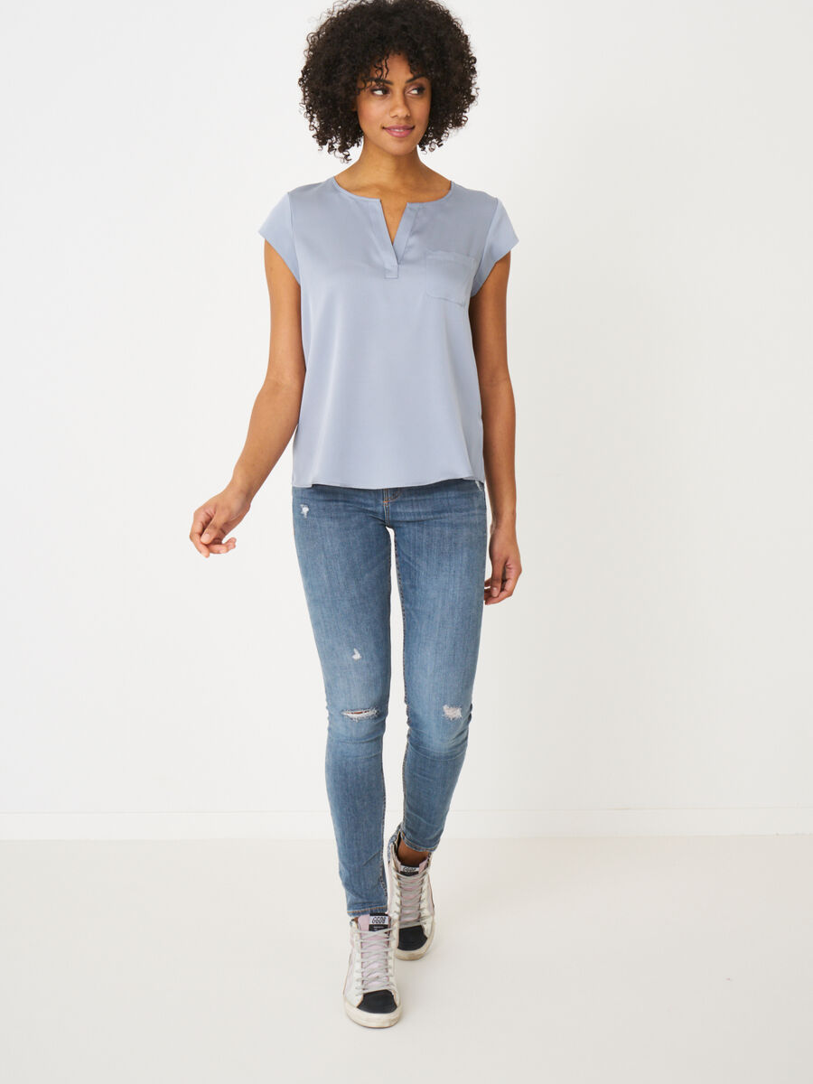 Short-sleeved silk top with pocket image number 296