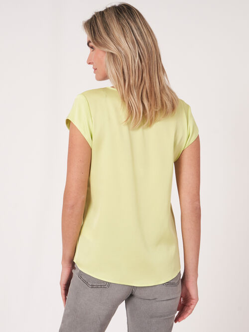 Short-sleeved silk top with pocket