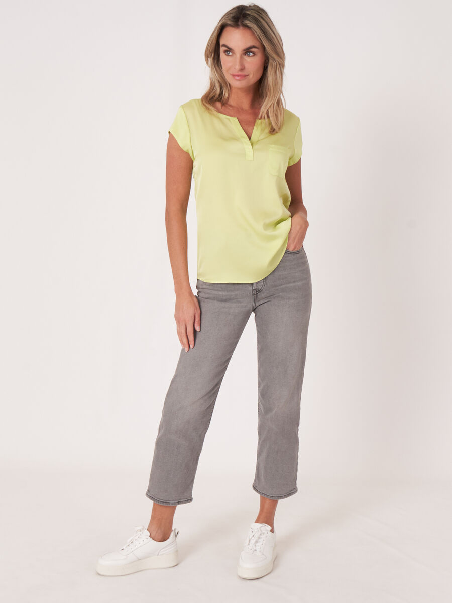 Blusentop mit Brusttasche image number 4