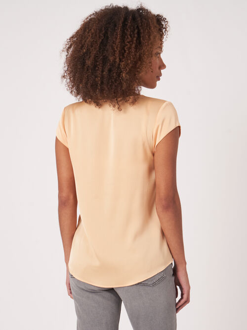 Short-sleeved silk top with pocket