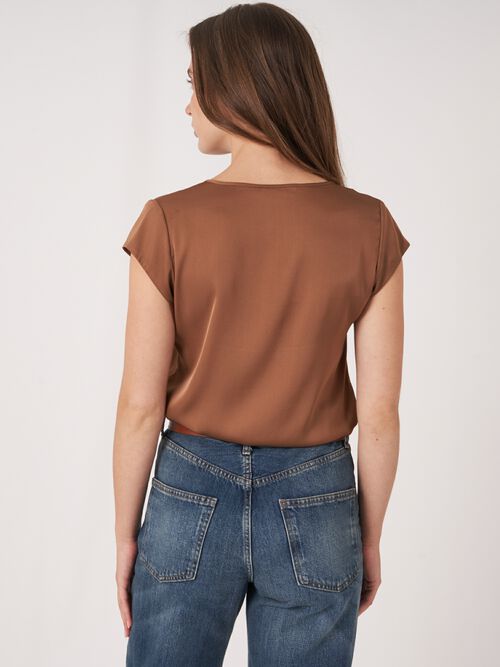 Short-sleeved silk top with pocket