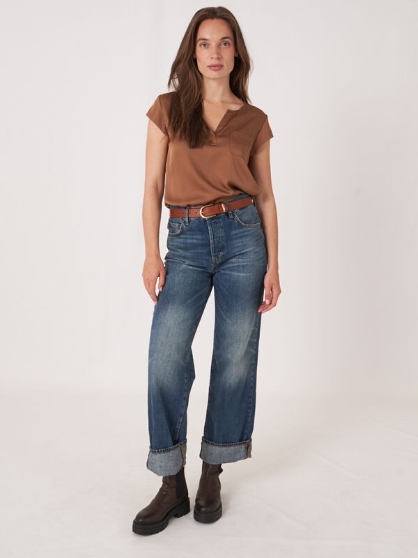 Top avec poche poitrine image number 4