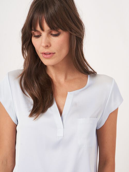 Short-sleeved silk top with pocket