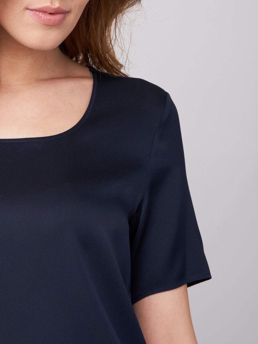 T-Shirt aus Seide image number 2