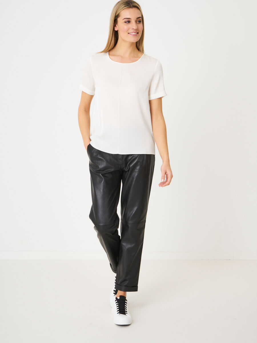 Haut en soie avec encolure dos avec trou de serrure à nouer image number 3