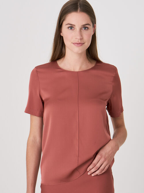 Flowy elastic silk top with string tie at back