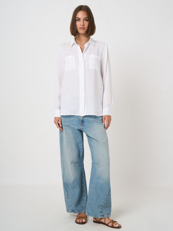 Pure linen women&rsquo;s blouse with chest pockets image number 3