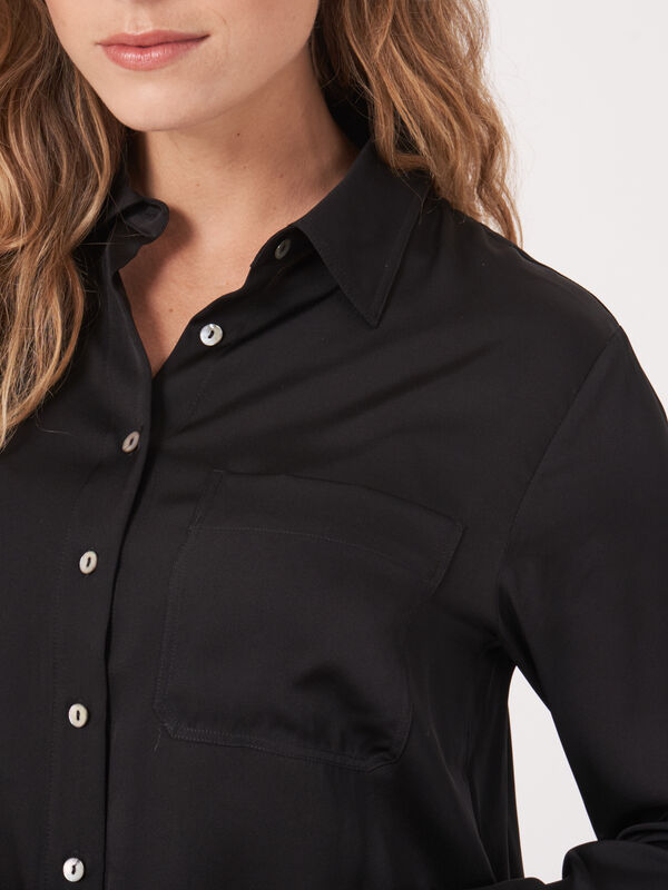 Chemise en soie femme — fentes côtés & élégance repeat image number 3