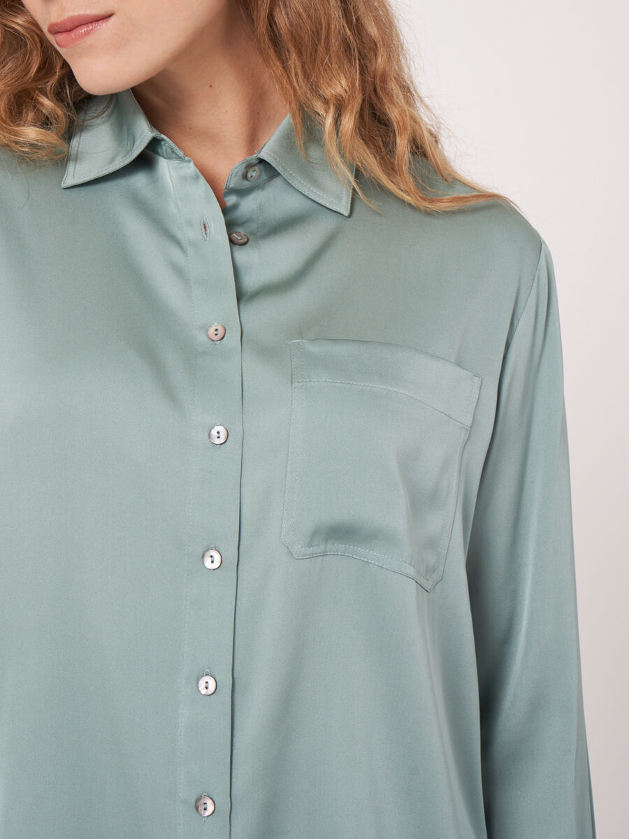 Silk shirt with side slits image number 83