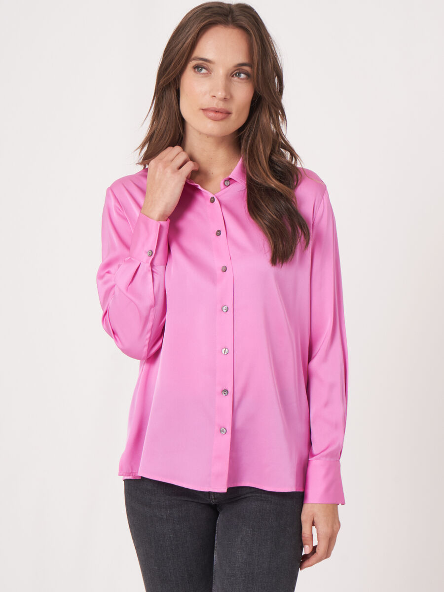 Silk shirt with chest pocket and side slits image number 0