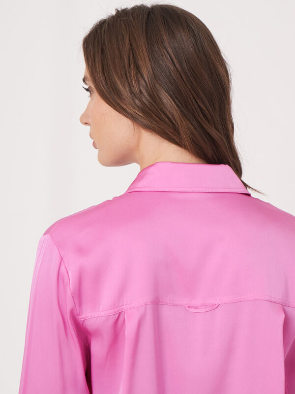 Chemise en soie femme &mdash; fentes c&ocirc;t&eacute;s & &eacute;l&eacute;gance repeat image number 4