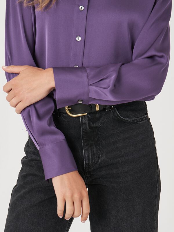 Seidenbluse mit Brusttasche und Seitenschlitzen image number 2