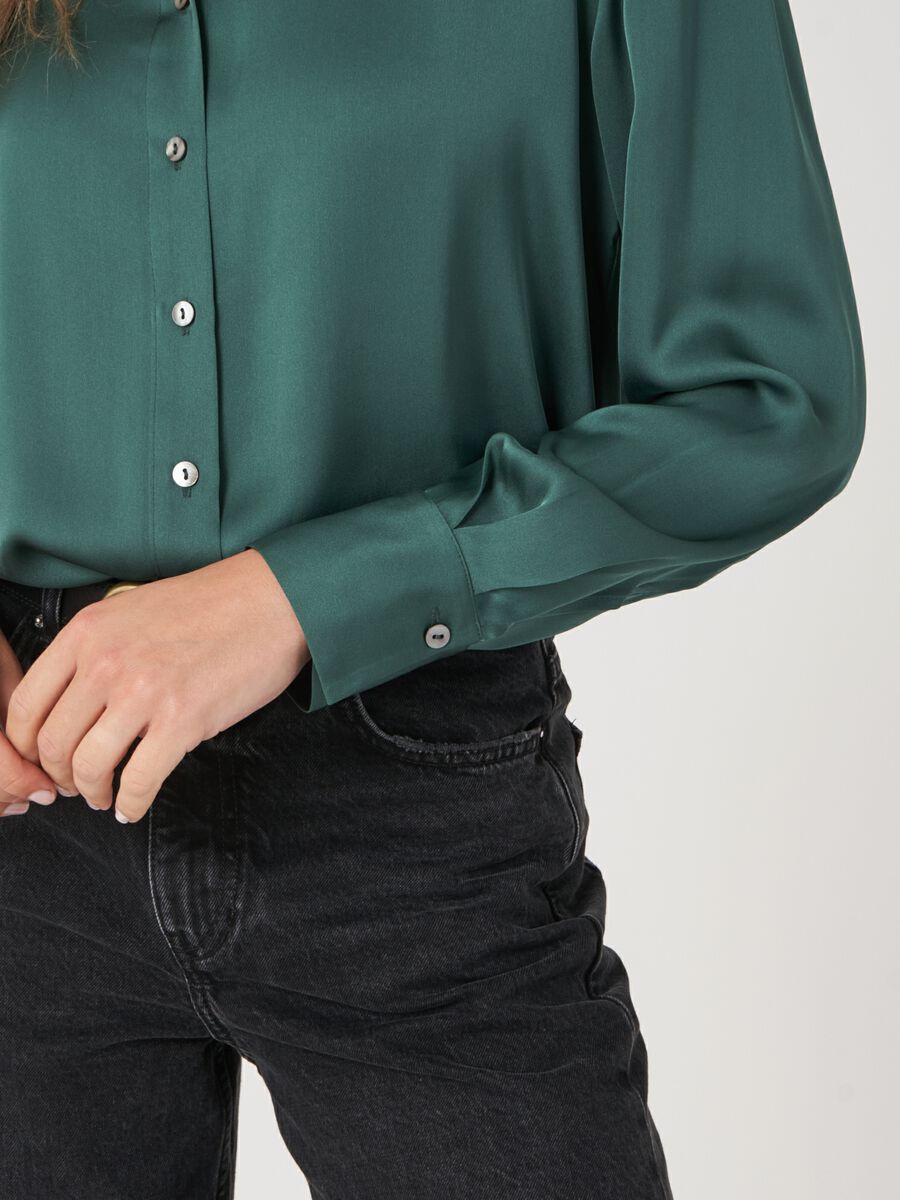 Silk shirt with side slits image number 53