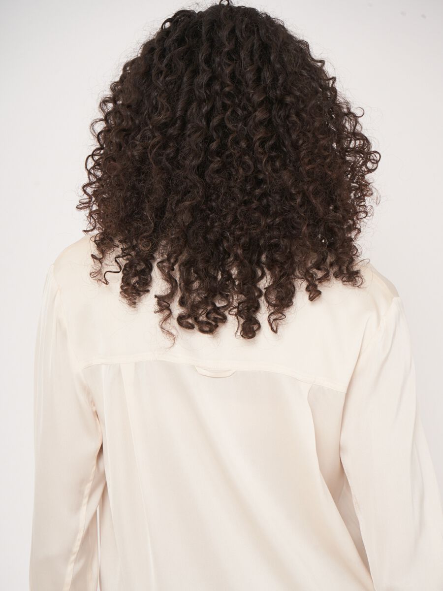 Silk shirt with side slits image number 20