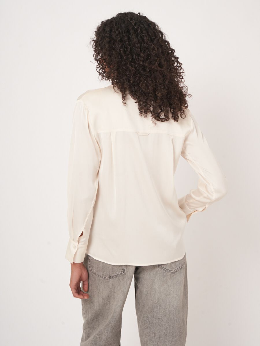 Silk shirt with side slits image number 21