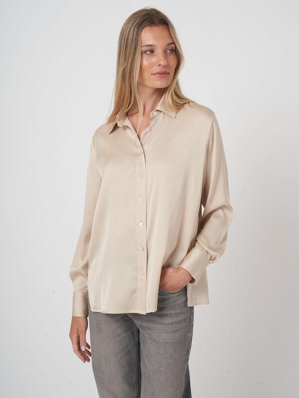 Chemise en soie femme — fentes côtés & élégance repeat image number 3