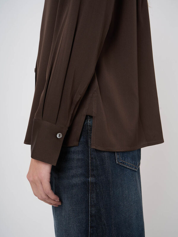 Stretchzijden blouse met zijsplitten image number 3