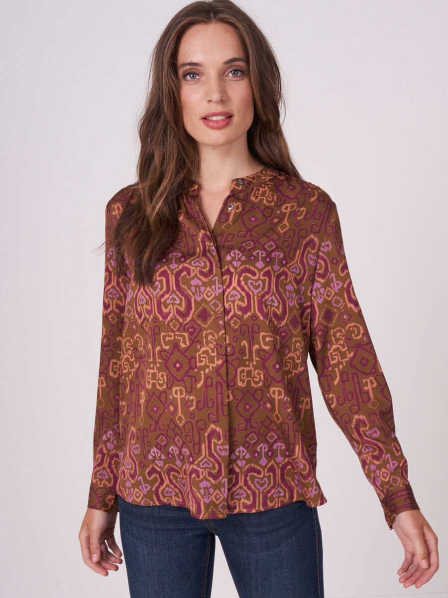 Silk buttoned blouse with ethnic print image number 0