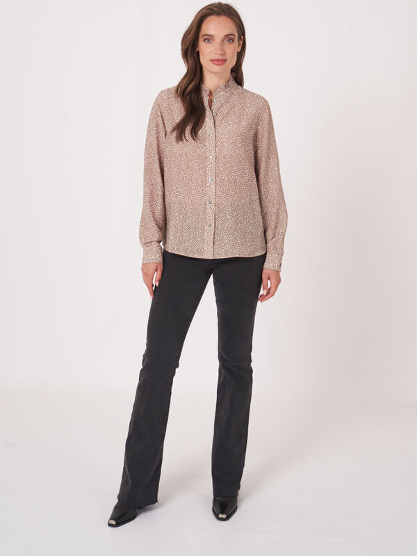 Bluse mit Rüschen-Stehkragen image number 4