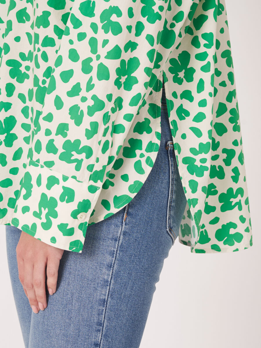 Chemise floral avec poches sur la poitrine image number 3