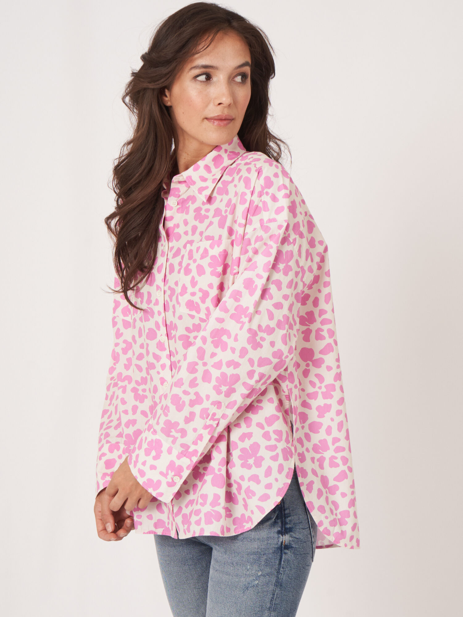 REPEAT cashmere Overhemd met bloemenprint en borstzakjes