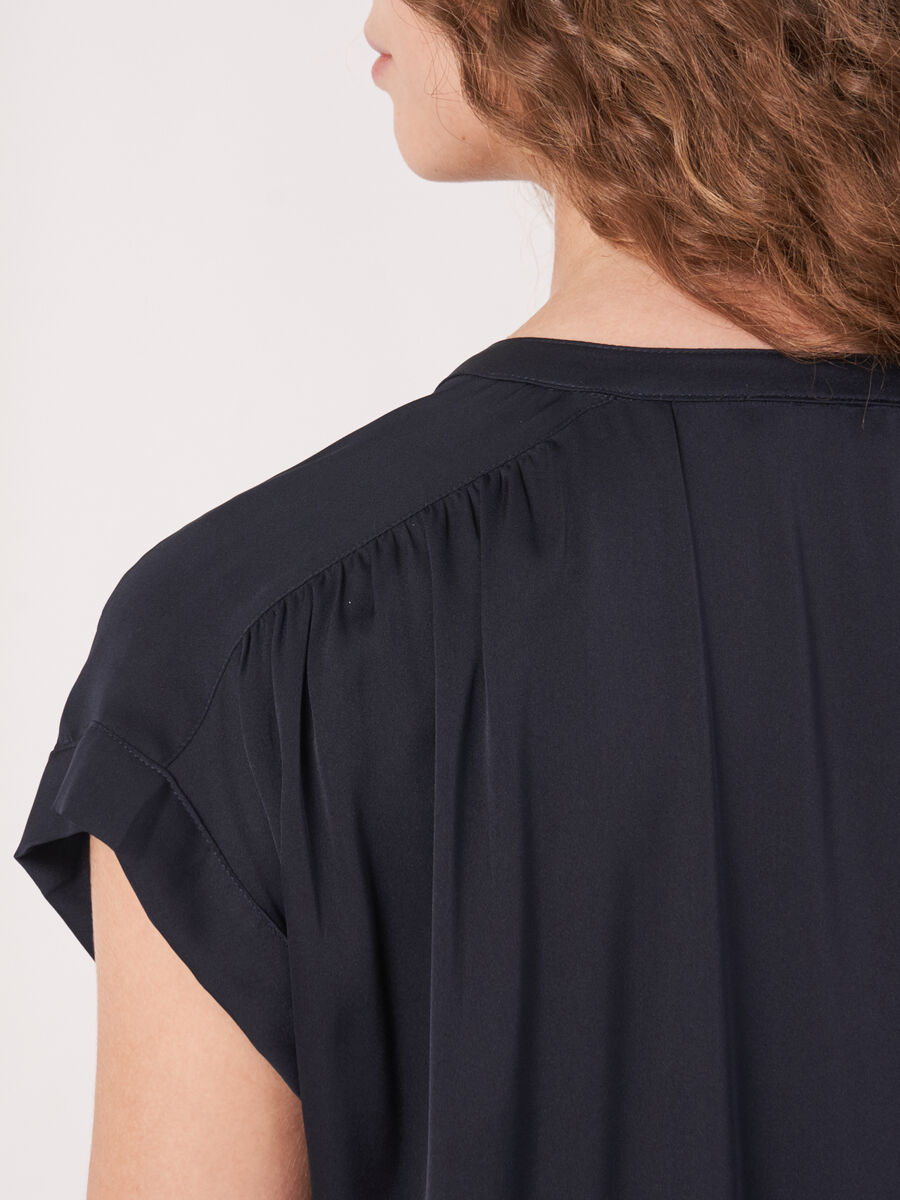 Oversized buttoned silk blouse top image number 2