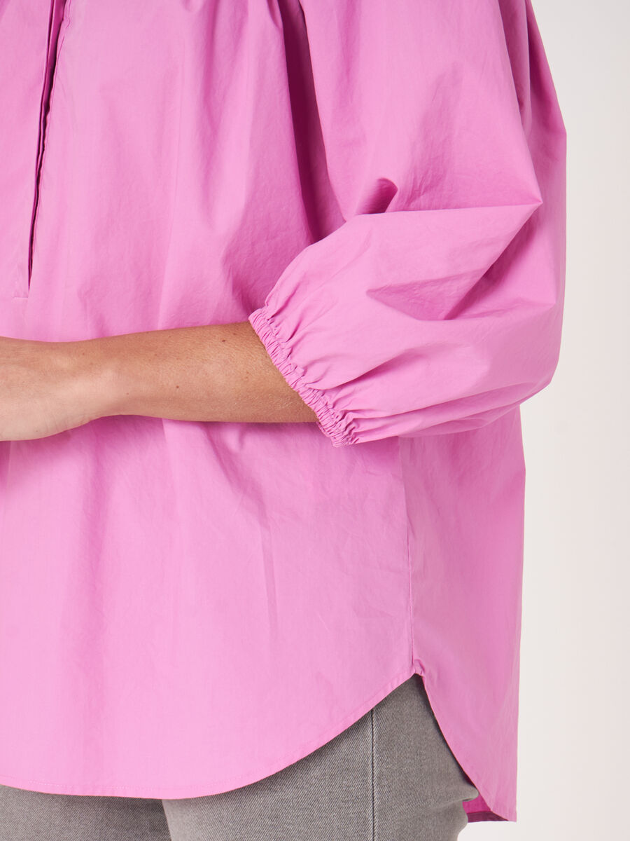 Loose fit cotton blouse with 3/4 raglan puff sleeves image number 3