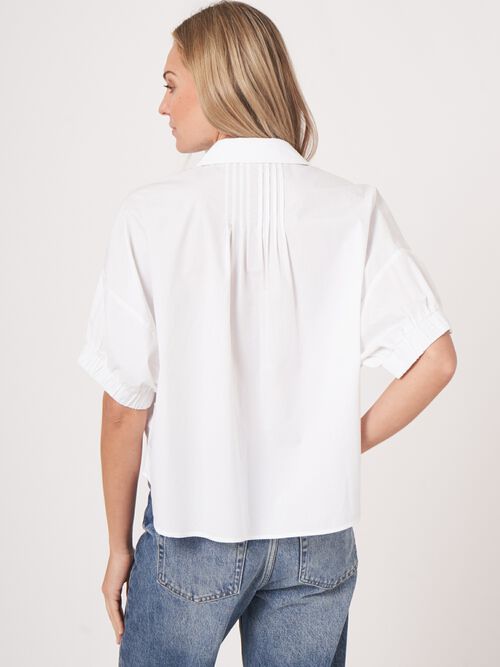 Weite Bluse mit Plissee-Details