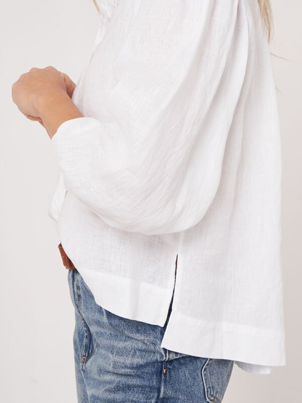 Linen blouse with stand-up collar and snap buttons image number 3